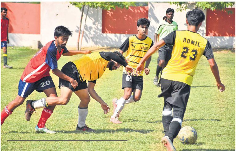 एलएनसीटी कॉलेज ने जीता नोडल फुटबॉल खिताब -ओरिएंटल कॉलेज को टाईब्रेकर में 5-4 से हराया