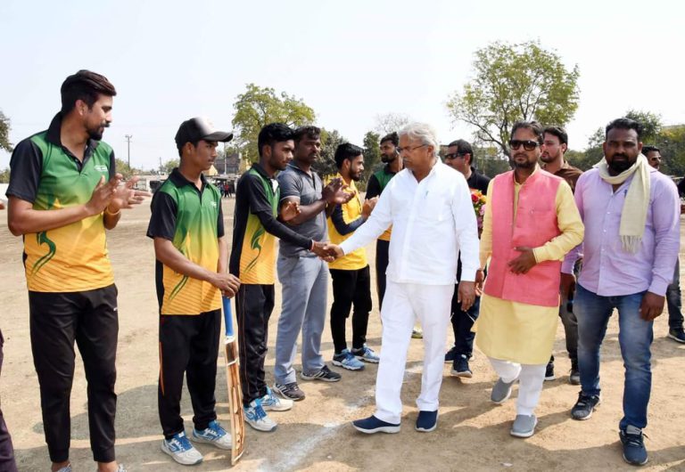 भेल ब्वायज और तारिक इलेवन अगले दौर में