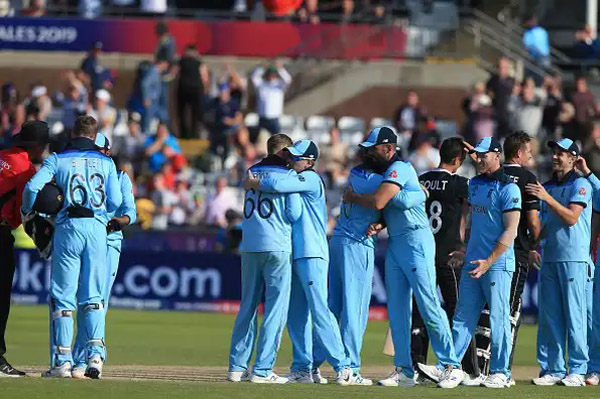 ENG vs NZ ICC World Cup 2019: न्यूजीलैंड को 119 रनों से हराकर सेमीफाइनल में पहुंचा इंग्लैंड