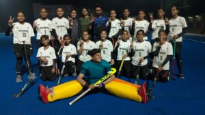 In the hockey match, girls from Bhopal won and boys from Narmadapuram won