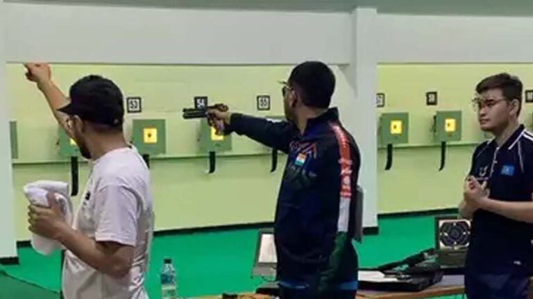 तोमर ने एशियाई निशानेबाजी क्वालीफायर में 10 मीटर स्वर्ण के साथ भारत का 14वां ओलंपिक कोटा जीता