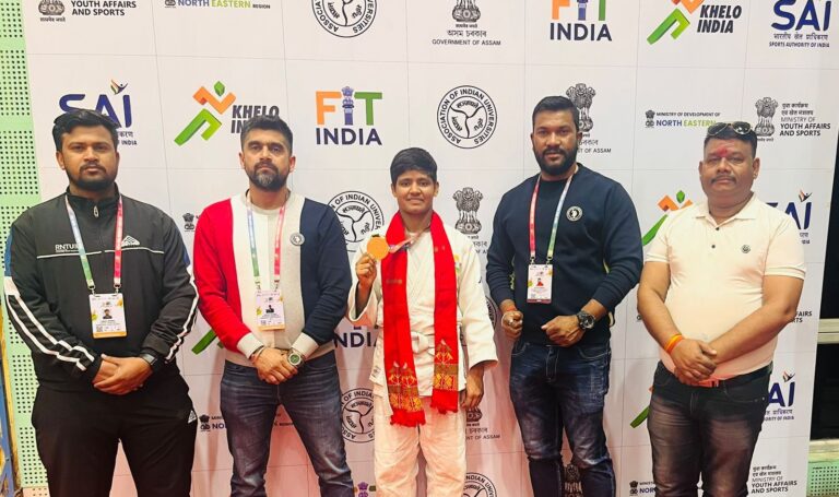 Khelo India University Games : मोनिका चौधरी ने अंडर 48 भार वर्ग में ब्रोंज मेडल जीता, बाक्सर मलिका मोर फाइनल में