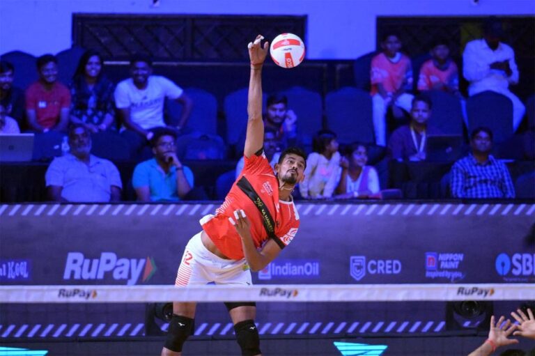 कालीकट हीरोज ने कोलकाता थंडरबोल्ट्स को 3-0 से हराया