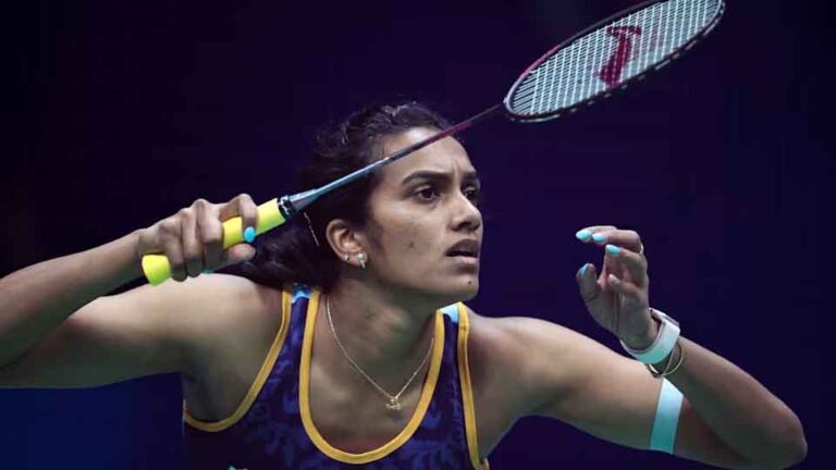 Badminton: PV Sindhu ने शानदार प्रदर्शन करते हुए मलेशिया मास्टर्स बैडमिंटन टूर्नामेंट के क्वार्टर फाइनल में जगह बनाई