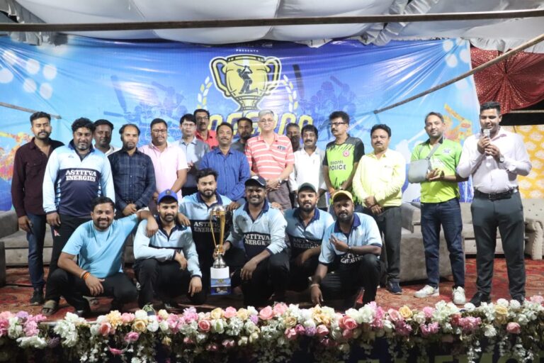 Keshar Devi Smriti T-20 Cricket :अस्तित्व एनर्जी कार्पोरेट वर्ग में चैंपियन, सुपर ओवर में अलीशा की टीम हारी