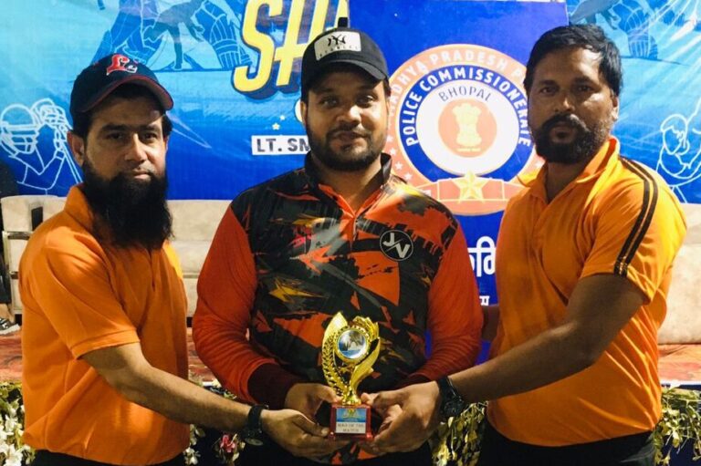Keshar Devi Smriti T-20: दर्पण की ताबड़तोड़ बल्लेबाजी एक ही ओवर में लगाए छह छक्के