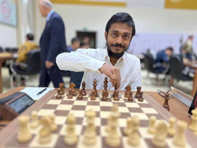 अराविंद चिदंबरम ने शारजाह मास्टर्स शतरंज में एकल बढत बनाई