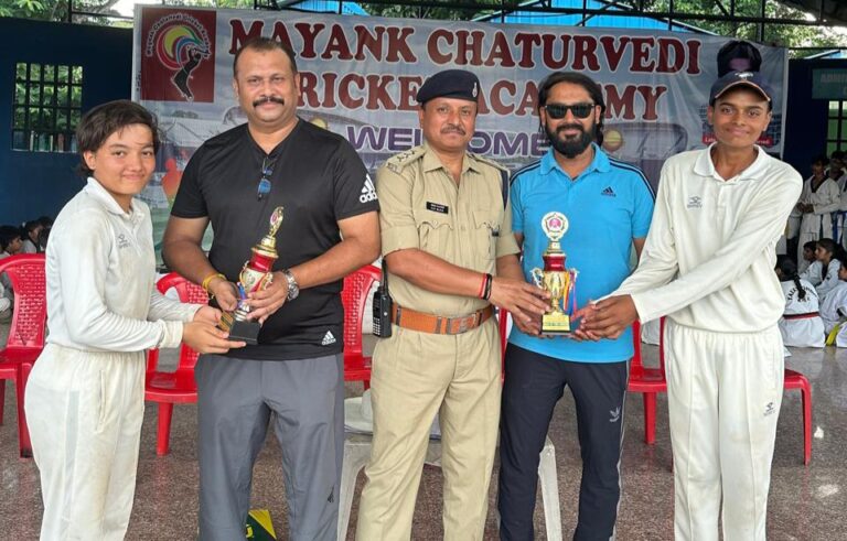मयंक चतुर्वेदी इंटर हाउस क्रिकेट में सचिन तेंदुलकर हाउस 63 रनों से जीता