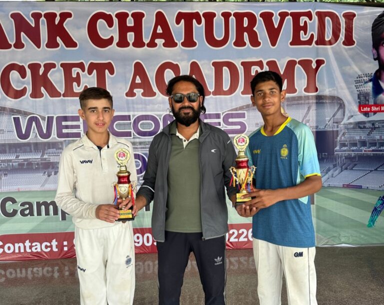 Mayank Chaturvedi Inter House Cricket : विराट कोहली और महेंद्र सिंह धोनी हाउस ने अपने मुकाबले जीते