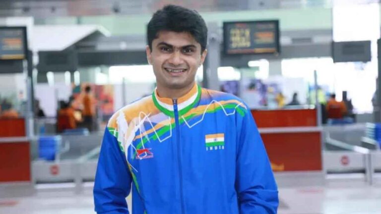 Para Badminton : सुहास यथिराज ने बड़ी सफलता हासिल करते हुए पैरा बैडमिंटन में शीर्ष स्थान हासिल किया