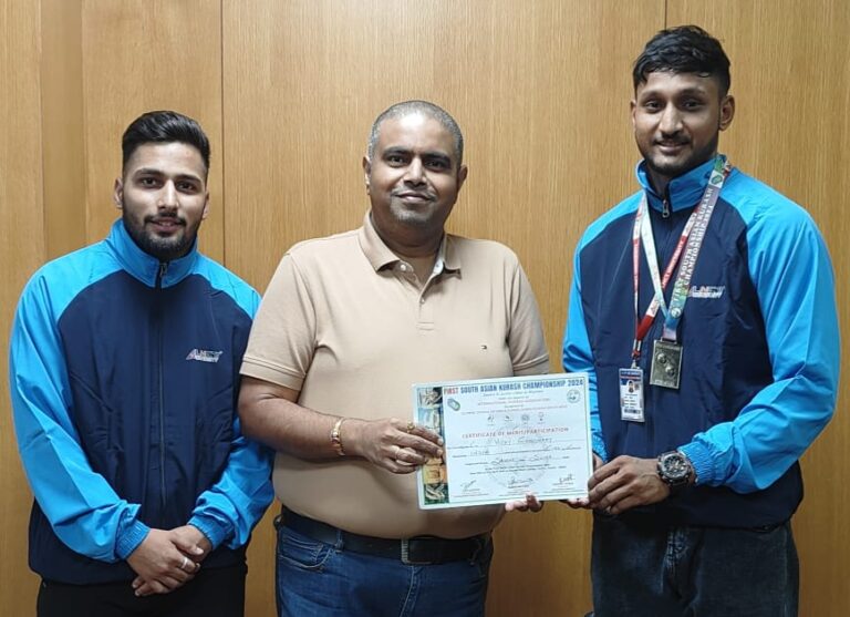 LNCT विश्वविद्यालय के विजय ने साउथ एशियन कुराश मे जीता रजत