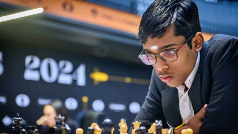 Chess: भारतीय ग्रैंडमास्टर आर प्रज्ञानंद सेंट लुइस रैपिड शतरंज टूर्नामेंट में अंतिम दिन भी आखिरी स्थान पर बरकरार