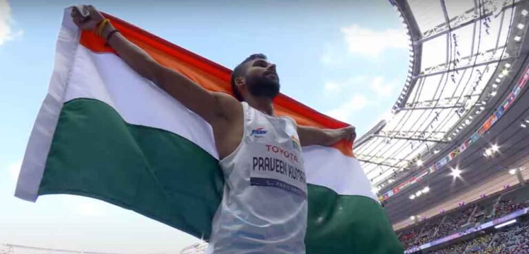 Praveen Kumar: कोरोना संक्रमित होने के बाद भी कम नहीं हुआ हौसला, अब पेरिस में सोना जीतकर लहराया तिरंगा