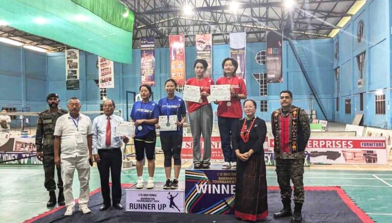 Badminton: लेफ्टिनेंट कर्नल रॉबर्ट टी.ए. मेमोरियल बैडमिंटन टूर्नामेंट के तीसरे संस्करण के दौरान युवाओं ने दिखाया दम