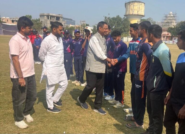 हुकुम सिंह ठाकुर स्मृति क्रिकेट: प्रारब्ध मिश्रा के दोहरे प्रदर्शन से मयंक अकादमी पहुंची फाइनल में,एनसीसीसी से होगा आज खिताबी मुकाबला 