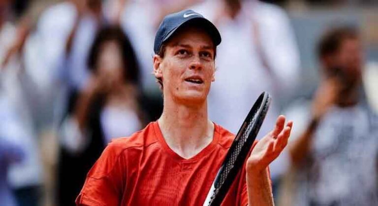 Tennis: यानिक सिनर ने एटीपी फाइनल्स में अमेरिका के टेलर फ्रिट्ज को 6-4, 6-4 से हराकर लगातार दर्ज की दूसरी जीत
