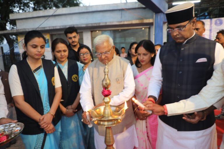 व्हील चेयर क्रिकेट टूर्नामेंट दिव्य शक्तियों का प्रदर्शन- राज्यपाल मंगुभाई पटेल