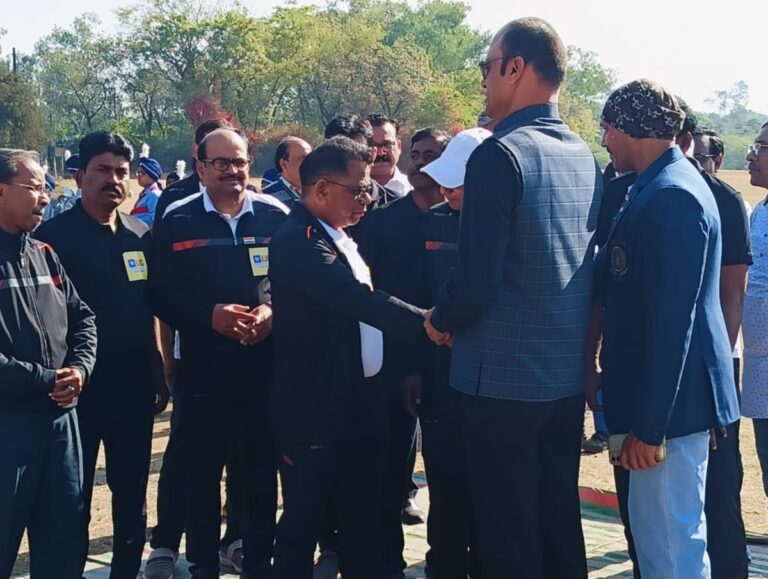 भारतीय जीवन बीमा निगम ने गणतंत्र दिवस पर किया भव्य क्रिकेट मैच का आयोजन, Z M वॉरियर्स 5 विकेट से जीता