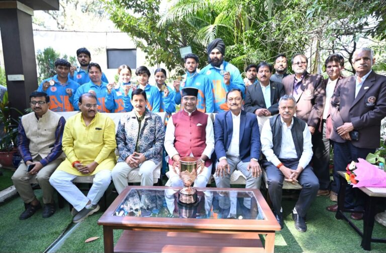 खेल मंत्री विश्वास सारंग ने नेशनल गेम्स के पदक विजेताओं से की मुलाकात,बढ़ाया खिलाड़ियों का हौसला