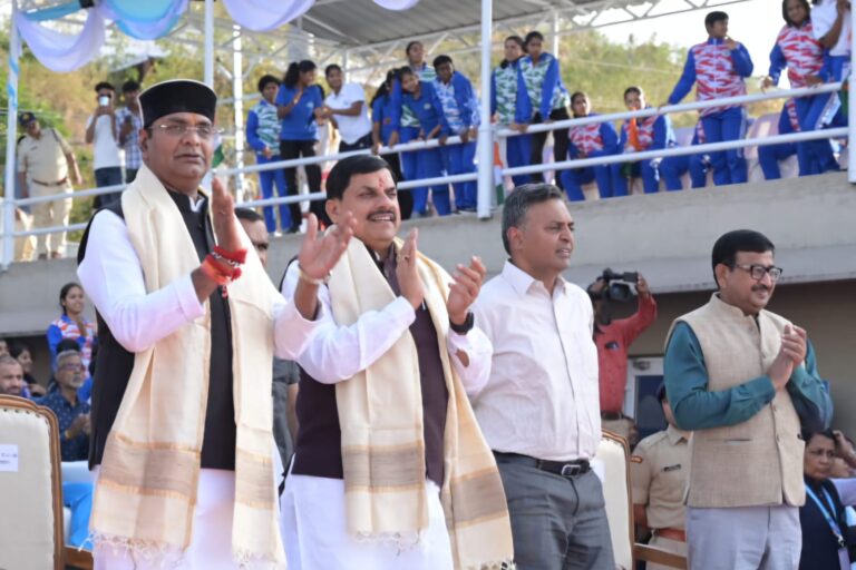 मुख्यमंत्री डॉ.मोहन यादव ने किया 42वीं नेशनल सीनियर रोइंग चैंपियनशिप का शुभारंभ, मुकाबले हुए शुरू