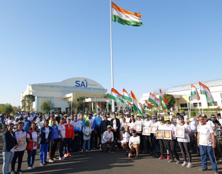 SAI CRC भोपाल ने फिट इंडिया संडे ऑन साइकिल और महिला सशक्तिकरण का उत्सव मनाया