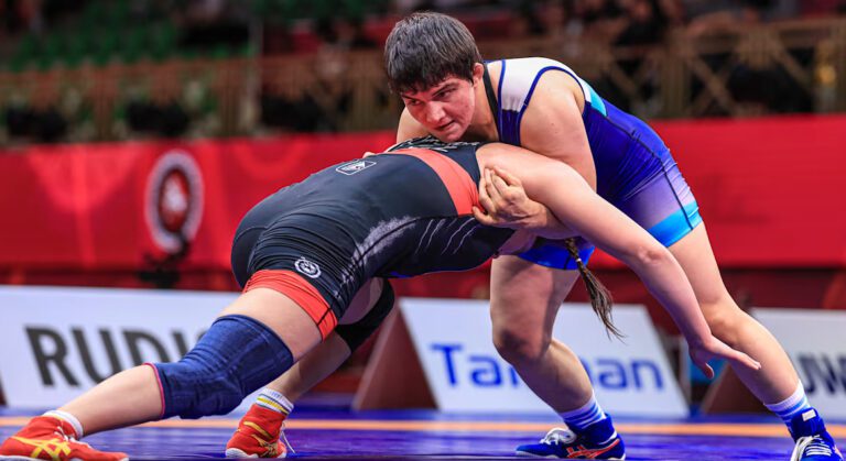 Asian Championship Wrestling: मनीषा भानवाला ने भारत को पहला स्वर्ण पदक दिलाया, अंतिम पंघाल को कांस्य से करना पड़ा संतोष