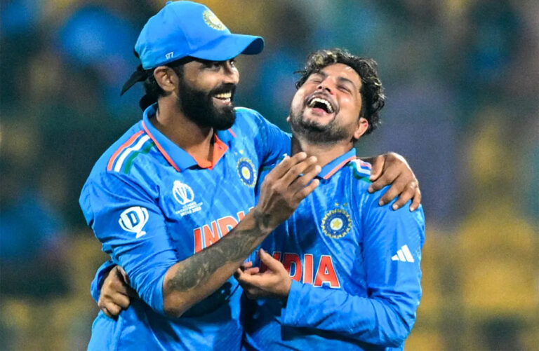 ICC Rankings: कुलदीप यादव पहुंचे तीसरे स्थान पर तो रवींद्र जडेजा ने 10वें नंबर पर मारी एंट्री
