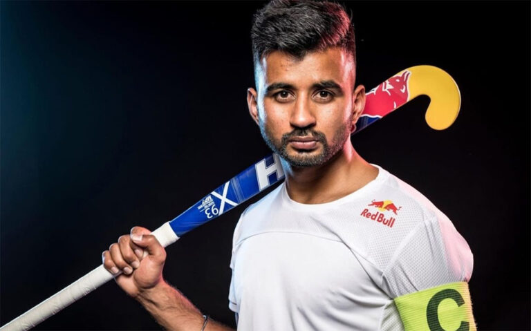 वह खिलाड़ी जिसकी तस्वीर एक्टर्स को दे रही टक्कर, 14 साल से टीम इंडिया का हिस्सा, ओलंपिक में देश के लिए जीता है मेडल