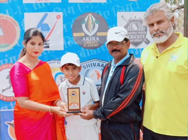विधायक कप क्रिकेट: रेलवे गर्वित सेमीफाइनल में पहुँचा, दर्श बने मैन ऑफ द मैच