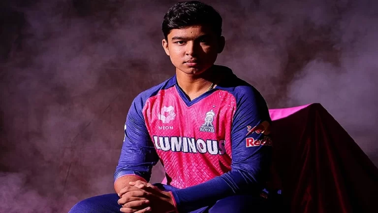 IPL में सबसे कम उम्र में शतक लगाने वाले वैभव सूर्यवंशी ने सुनाई अपने संघर्ष की कहानी