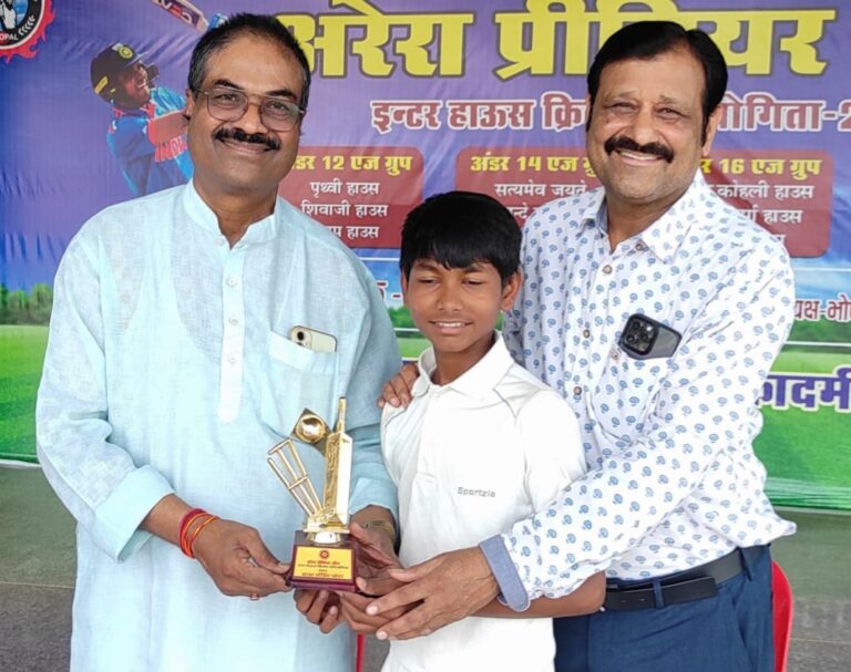 अरेरा प्रीमियर क्रिकेट लीग: कृष्णा की घातक गेंदबाजी से महाराणा हाउस 7 विकेट से जीतकर फाइनल में