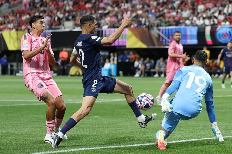 FIFA Club WC: पीएसजी ने इंटर मियामी को 4-0 से हराकर, विश्व कप फुटबॉल टूर्नामेंट के क्वार्टर फाइनल में बनाई जगह