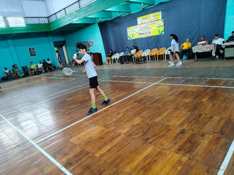 जूनियर बैडमिंटन: आरवराज, काव्य, भव्य, आरोही, मिश्का,अनित्ता, नैवेद्य, मनस्वी क्वार्टर फाइनल में