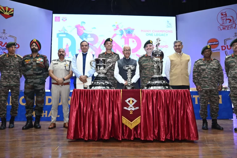 डूरंड कप भव्य ट्रॉफी यात्रा के साथ एक बार फिर इंफाल लौटा