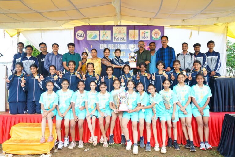 खो-खो में दमदार प्रदर्शन: अंडर-19 फाइनल जीतकर कार्मल कान्वेंट स्कूल बना चैंपियन