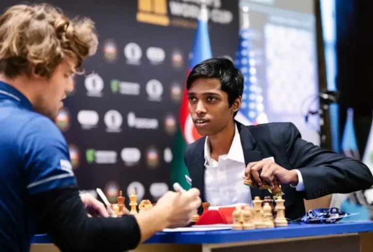 Chess: फ्रीस्टाइल शतरंज में प्रज्ञानंदा ने कार्लसन को दी करारी शिकस्त
