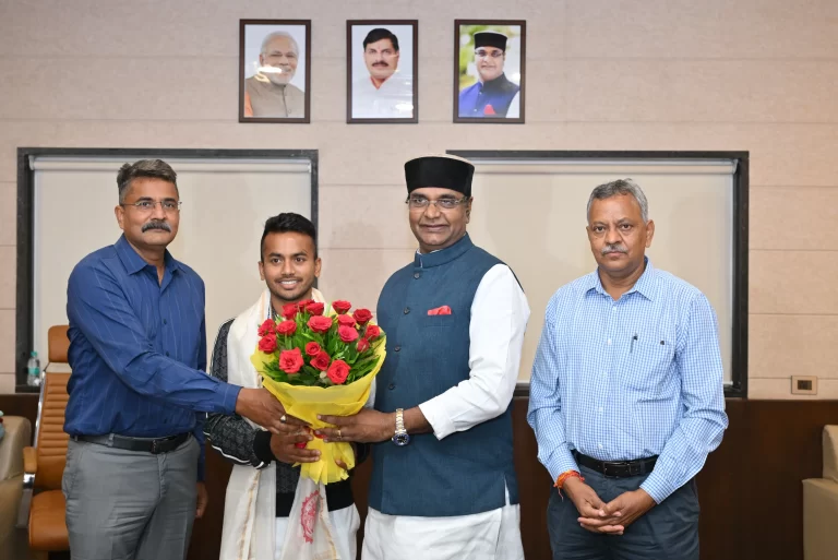 विवेक सागर को मिला सम्मान, हॉकी में MP का नाम रोशन