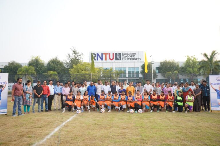 रबीन्द्रनाथ टैगोर विश्वविद्यालय के टैगोर फ़ुटबॉल क्लब (टैगोर एफसी) द्वारा खेल मैदान का भव्य उद्घाटन
