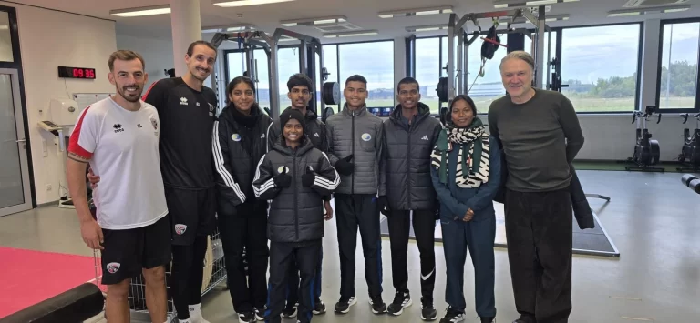 विचारपुर के खिलाड़ी पहुंचे जर्मनी, सीखेंगे फुटबॉल की नई तकनीकें