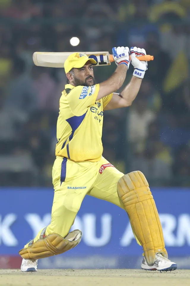 धोनी अगले IPL में उतरेंगे, CSK ने रिटायरमेंट की अटकलें खत्म कीं