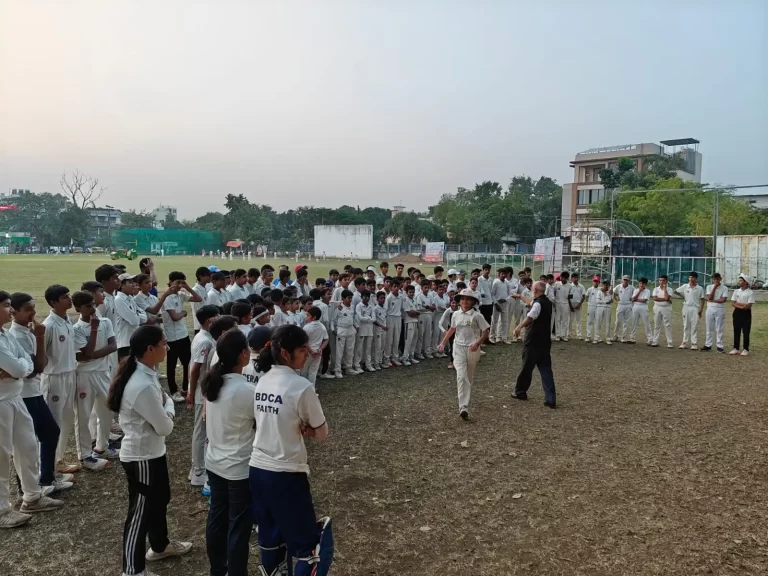 भारतीय महिला टीम की विश्व कप जीत पर अरेरा क्रिकेट अकादमी में जश्न, खिलाड़ियों ने लिया उत्कृष्ट प्रदर्शन का संकल्प