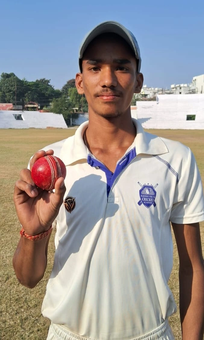 संस्कार सिंह की शानदार बल्लेबाजी और उत्तम अहिरवार की घातक गेंदबाजी ने दिलाई जीत