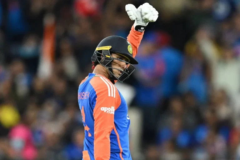 अभिषेक ने खेला धमाकेदार 97 रन का मुकाबला, क्या टूटेगा युवराज सिंह का बड़ा रिकॉर्ड?