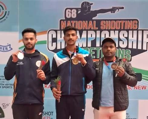 सूरज शर्मा ने जीते सीनियर और जूनियर 25 मीटर रैपिड फायर पिस्टल राष्ट्रीय खिताब