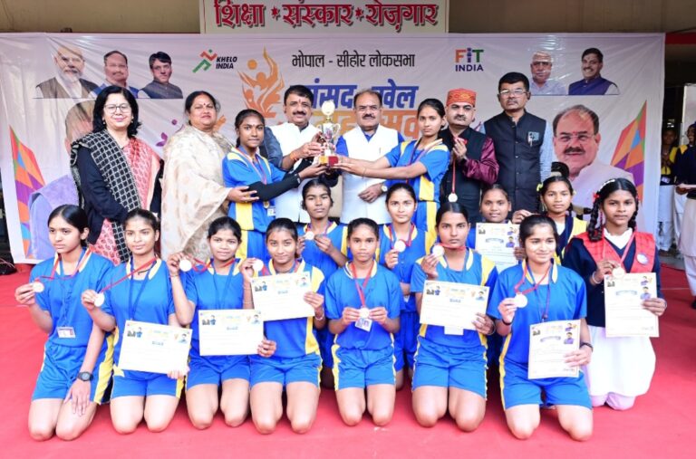 सांसद खेल महोत्सव के आयोजन से देश में नई खेल चेतना का उदय हो रहा है : आलोक शर्मा