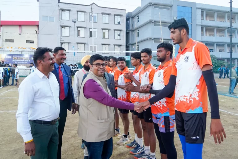 एलएनसीटी विश्वविद्यालय में वेस्ट ज़ोन इंटर यूनिवर्सिटी वॉलीबॉल टूर्नामेंट का उद्घाटन