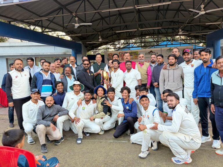 पीयूष सिंह के दोहरे प्रदर्शन से मयंक चतुर्वेदी क्रिकेट अकादमी बनी चैंपियन