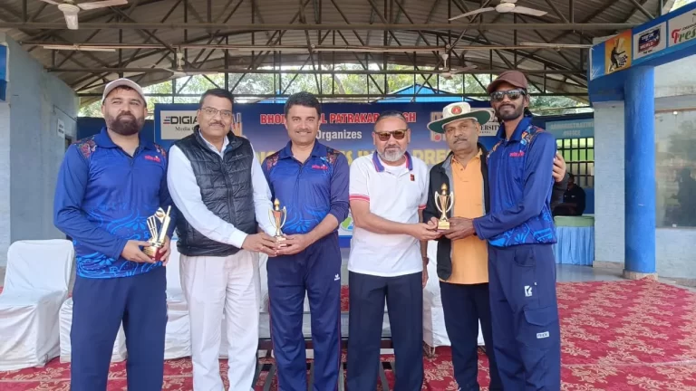 इंटर प्रेस क्रिकेट टूर्नामेंट: स्वदेश ज्योति की आसान जीत, जनचर्चा भी विजयी
