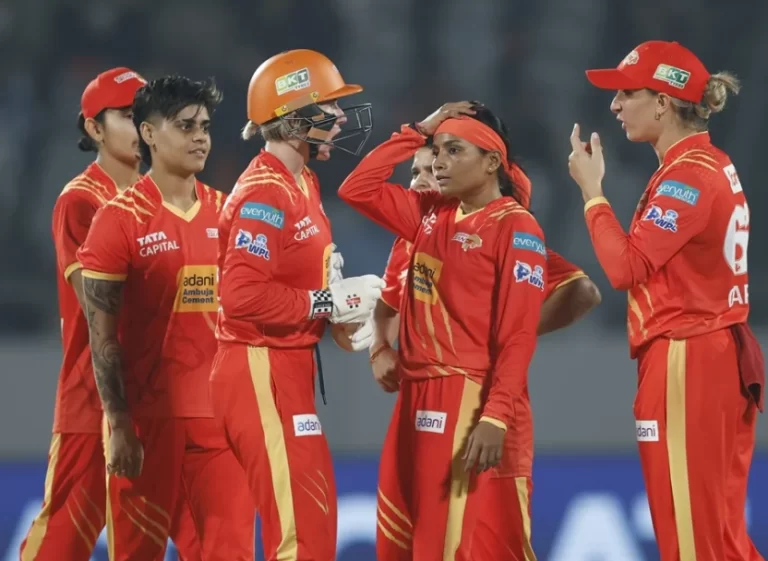 WPL: सोफी डिवाइन के ऑलराउंड प्रदर्शन से गुजरात जायंट्स की तीसरी जीत, यूपी वारियर्स 45 रन से हारी