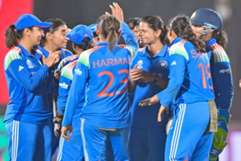 AUS W vs IND W: ऑस्ट्रेलिया ने 22 रन पर खोए 4 विकेट, भारत को मिला 164 रन का लक्ष्य